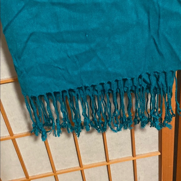 Elegant a dark Teal Scarf Wrap with fringe - Picture 3 of 5
